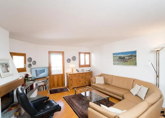 Apartamento Chesa Aquileja Trueb By Interhome *